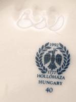 Hollóházi matricás rózsákkal díszített (kis lepattanások) bonbonniere és tálka szett. m: 12, h: 20 c...