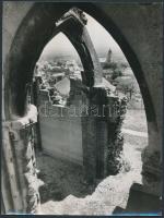 A zsámbéki templom romjai, 3 db fotó, 15x12 és 23x17 cm