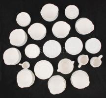 Villeroy & Boch fehér mázas teás csészealjak, tálkák, kis kiöntők, jelzettek hibátlanok, összese...