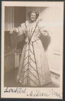 Mátrai Erzsi (1894-1968) színésznő aláírása őt magát ábrázoló fotólapon