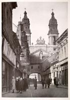 Gerő László: Pápa. Bp., 1959, Műszaki Könyvkiadó. Kiadói egészvászon kötés, sok képpel illusztrált, ...