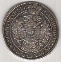 Ausztria/magyar verdejel 1698KB Thaler Ag I.Lipót T:2+