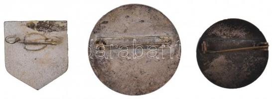 Németország 3db-os jelvény tétel: "Német Vörös Kereszt" (32,5mm) + "Fiatal felcser&qu...