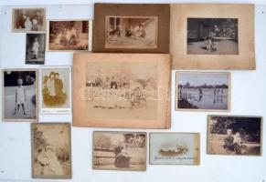 39 db keményhátú fotó, főleg családi képek, egy részük feliratozva, különféle, nagyrészt magyar műte...