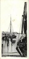 Trouville-sur-Mer, port, ships, minicard (6,5 cm x 13,5 cm) (EK)