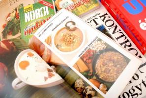 Vegyes könyvtétel: F. Nagy Angéla: Válogatott receptjeink és Régi és új ízek, Marga Zobel:Nyers étel...