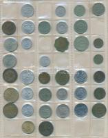 434db-os vegyes külföldi fémpénz tétel albumba rendezve T:vegyes
434pcs of various metal coins in a...