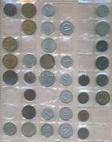434db-os vegyes külföldi fémpénz tétel albumba rendezve T:vegyes
434pcs of various metal coins in a...