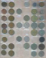434db-os vegyes külföldi fémpénz tétel albumba rendezve T:vegyes
434pcs of various metal coins in a...