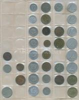 434db-os vegyes külföldi fémpénz tétel albumba rendezve T:vegyes
434pcs of various metal coins in a...