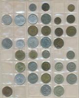 434db-os vegyes külföldi fémpénz tétel albumba rendezve T:vegyes
434pcs of various metal coins in a...