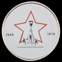 1970. "1945-1970 - A felszabadulás 25 éves évfordulója" hollóházi porcelán plakett eredeti...