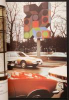 Victor Vasarely: Színes város. Bp., 1983, Gondolat. Kiadói papírkötésben, kissé sérült borítóval