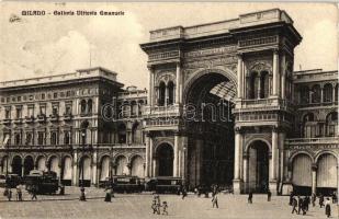 Milano, Galleria Vittorio Emanuele, trams
