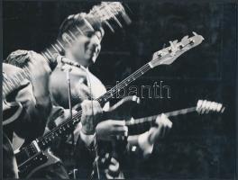 1965 Schwanner Endre: Koncert, jelzés nélküli vintage fotó, 18x24 cm