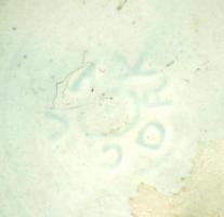 Iparművészeti Vállalatos Gorka rákmotívumos tál, festett mázas kerámia, jelzett, apró kopásnyomokkal...