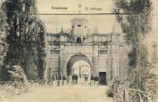 Komárom leporelló vasútállomással