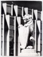 cca 1980 Balásy Pál budapesti szobrok, 5 db feliratozott vintage fotó, 40x23 cm és 40x29 cm között