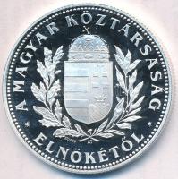 Kósa István (1953-) DN "A Magyar Köztársaság Elnökétől / Hősök tere" Ag emlékérem tanúsítv...