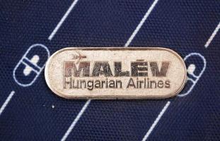 MALÉV táskák, 3db: utazótáska, vállpántja kissé rojtos, 45x25x20cm, válltáska, 45x35x15cm, , kistásk...