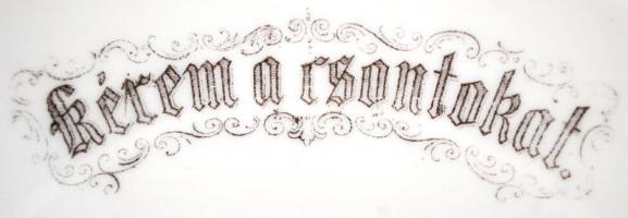 "Kérem a csontokat" feliratú Victoria osztrák porcelán csonttányér, matricás, jelzett, kop...