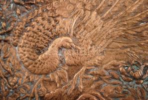 Pávamotívumos, gazdagon díszített bronz tálca, jelzés nélkül, kis kopásnyomokkal, áttörésekkel, 22,5...