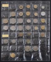 423db-os vegyes magyar és külföldi fémpénz tétel albumba rendezve T:vegyes
423pcs of various metal ...