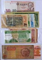 104db-os vegyes külföldi bankjegy tétel albumba rendezve, közte Csehszlovákia, Görögország, Irak Ken...