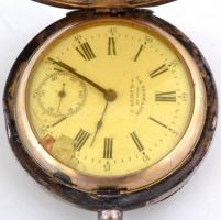 La terrasse ezüst (Ag.) fedeles zsebóra, sérült számlappal nem működik, jelzett, br. 108 g