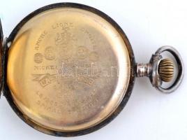 La terrasse ezüst (Ag.) fedeles zsebóra, sérült számlappal nem működik, jelzett, br. 108 g