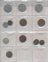 100db-os vegyes külföldi fémpénz tétel berakolapokon, közte Ausztrália, Ausztria, Bulgária, Kanada T...
