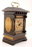 Dekoratív asztali óra, fa, réz rátétekkel, az óraszerkezet részben működik, de nem jár, 16×10,5×26,5...