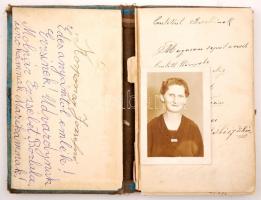 cca 1902  Emlékkönyv sok bejegyzéssel, kissé viseltes állapotban, 17x11cm
