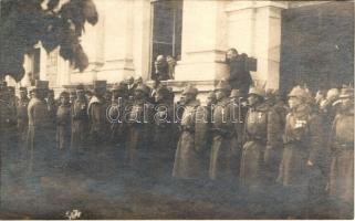 IV. Károly a katonák között / Charles IV. among his soldiers, photo