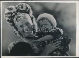 Balogh Rudolf (1879-1944): Bika és puli, gólyák, kétségbeesés, 3 db feliratozott fotó, 24x18 cm