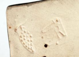 Bodrogkeresztúri táncoló pár, kézzel festett mázas kerámia, jelzett, hibátlan, m:12 cm