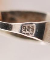 Borostyánnal díszített ezüst(Ag) kereszt alakú medál és karkötő(h: 16,5 cm), br: 17,6 g