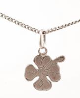 Ezüst(Ag) nyaklánc lóhere medállal, jelzett, h: 42 cm, 2,8 g