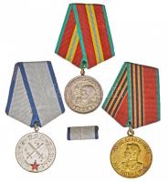 Románia 1954. Katonai Érdemérem, 2. osztály mellszalaggal és szalagsávval + ~1960-1970. Anyasági Érem mellszalaggal + Szovjetunió 1945. Bátor Munkáért az 1941-1945-ös Nagy Honvédő Háborúban mellszalaggal T:2,2- Romania 1954. Medal of Military Merit, II class with ribbon and thin ribbon + ~1960-1970. Maternity Merits Medal with ribbon + Soviet Union 1945. Medal For Valiant Labour in the Great Patriotic War 1941-1945 with ribbon C:XF,VF