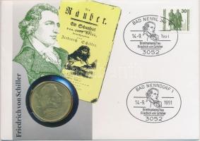 NDK 1972. 20M Schiller érmés, bélyeges borítékon alkalmi bélyegzővel, hátoldali ismertetővel T:2 GDR 1972. 20 Mark Schiller coin in envelope with stamp and information text on back C:XF