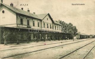 Balatonalmádi Öreghegy, Balatonkenese, Balatonszentgyörgy, Pécel, Baja - 5 db jó állapotú  vasútállo...