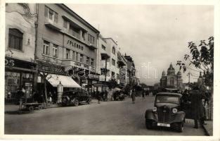 Marosvásárhely, Splendid szálloda, Kertész Rezső és Révész Béla üzletei, autó / streets, hotel, shops