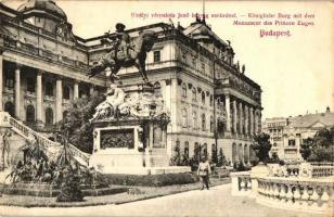 Budapest I. Királyi vár, Savoyai Jenő herceg szobra, katona