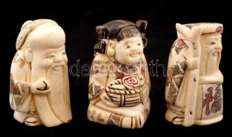 Jelzett netsuke figurák, faragott, kézzel festett, csont, 3db, m:5cm