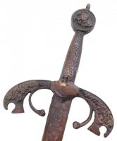 2 db dísztőr, rezezett fém, h:39 cm