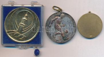 1920. "Középmagyarországi Labdarúgók Alszövetsége Bajnoki Érme / 1933-34." ezüstözött Br m...