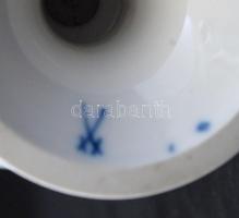 Meisseni kígyós urnaváza, kézzel festett, jelzett, kopott aranyozás, m:22 cm/ Meissen snake handled ...