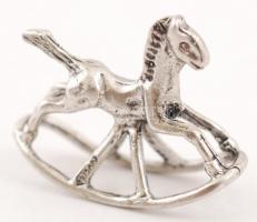 Ezüst hintaló, jelzett, Ag., 6,5gr., 3x2,5cm/Silver rocking horse, marked, Ag. 6,5gr. 3x2,5cm