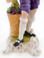 Rudolf Kammer Volkstedt szüretelő fiú, kézzel festett, jelzett, jó állapotban, m:18,5 cm/ Rudolf Kam...