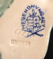 Herendi madárka, kézzel festett, jelzett, hibátlan, m:7 cm, h: 8 cm